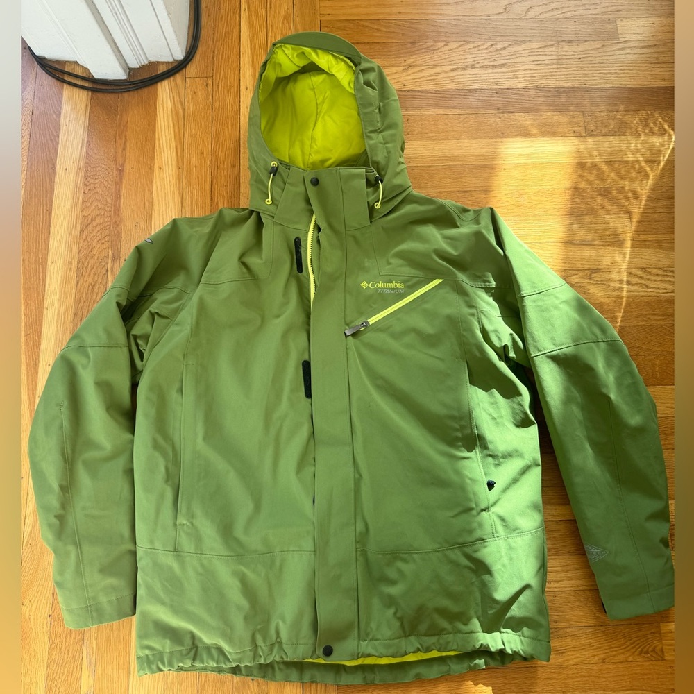 Columbia Ski / Snowboard Titanium Jacket L